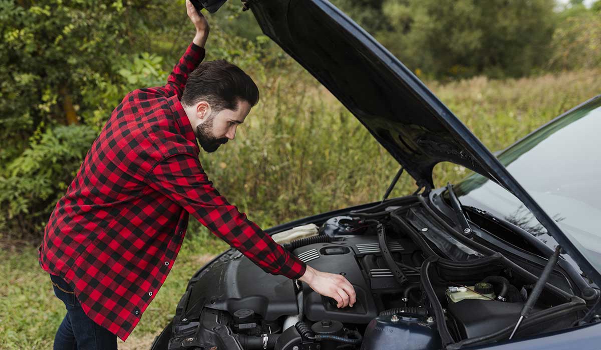 what causes engine knock